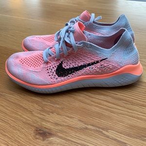 Nike Women’s Free Flyknit. Size 7.5. New no box